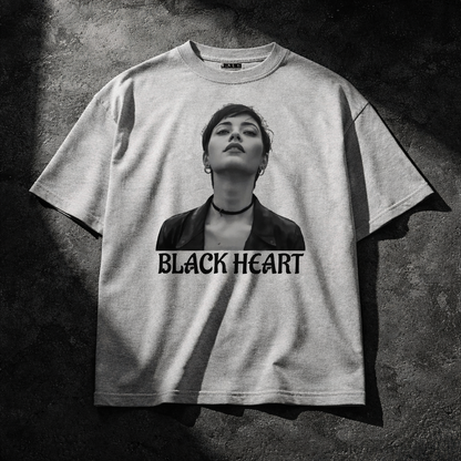 Camiseta oversized MEPHX Vol.2 – cuello alto detalle prenda